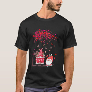 Valentine S Day Gnome Driver mit Baum Er T-Shirt