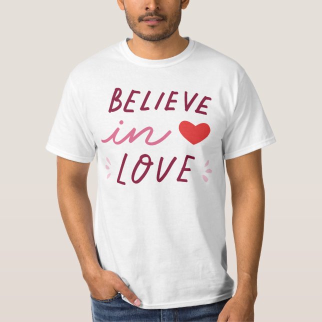 Valentine’s Day Love Charm T-Shirt (Vorderseite)