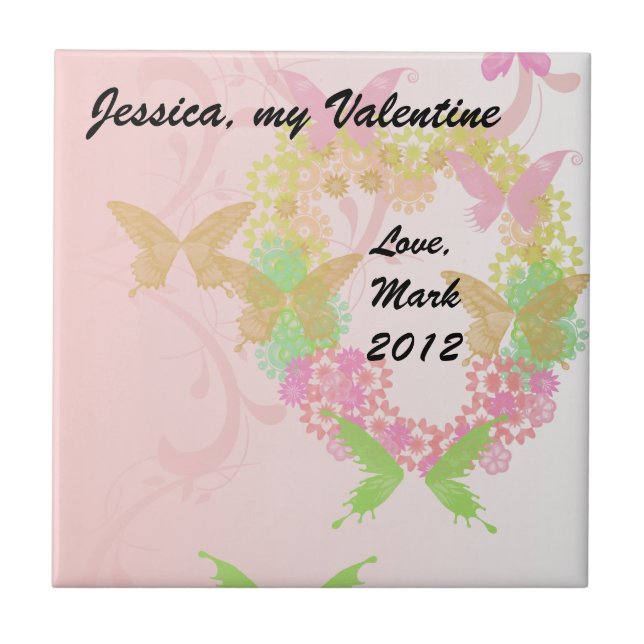Valentine Tile mit Blumenherz und Schmetterlingen Fliese (Vorderseite)