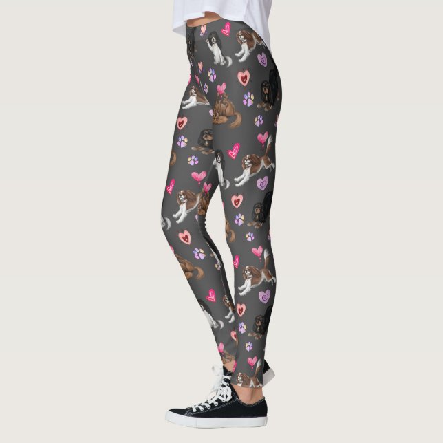 Valentine und Liebe Cavalier King Charles Spaniel Leggings (Links)
