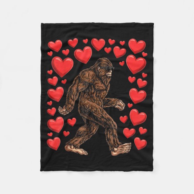 Valentines Day Bigfoot Red Hearts Funny Sasquatch  Fleecedecke (Vorderseite)