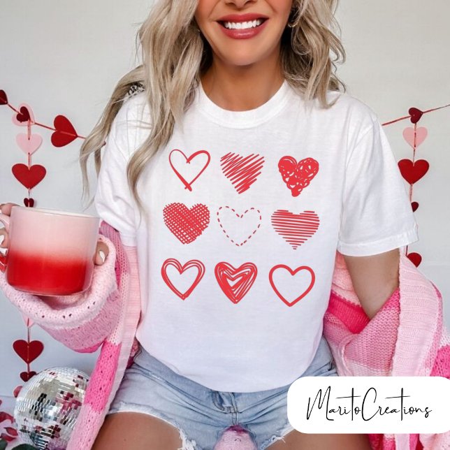 Valentine's Day Red Hearts, Doodle love, Funny T-Shirt (Von Creator hochgeladen)