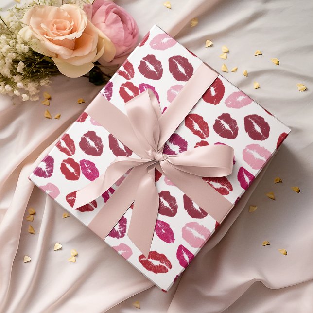 Valentine's Day Wrapping Paper | Kisses Pattern Geschenkpapier (Von Creator hochgeladen)