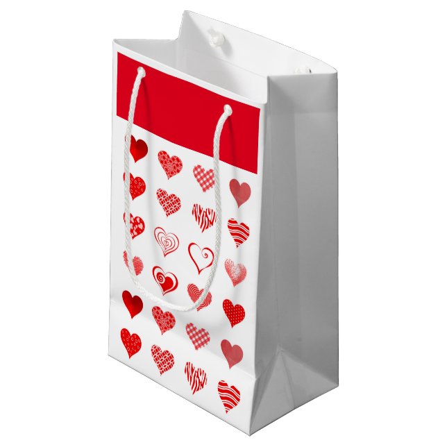 Valentine's Hearts Gift Bag Kleine Geschenktüte (Vorderseite Schrägansicht)