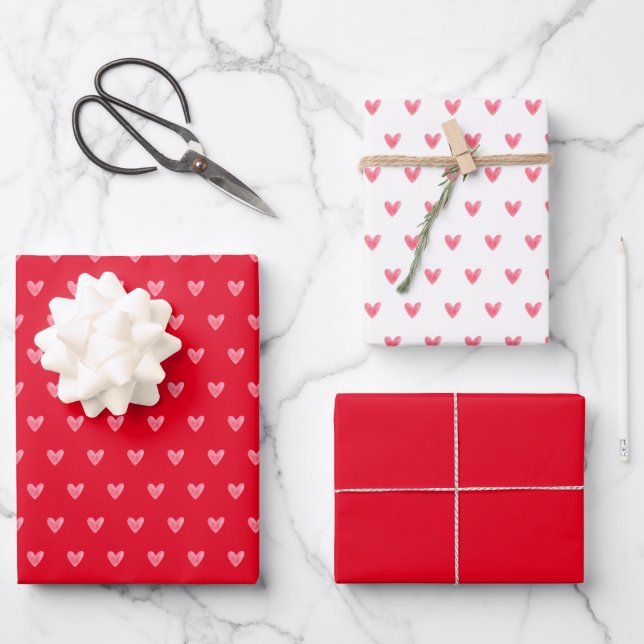 Valentines Herz auf Rot und auf Weiß mit Rot Geschenkpapier Set (Vorderseite)