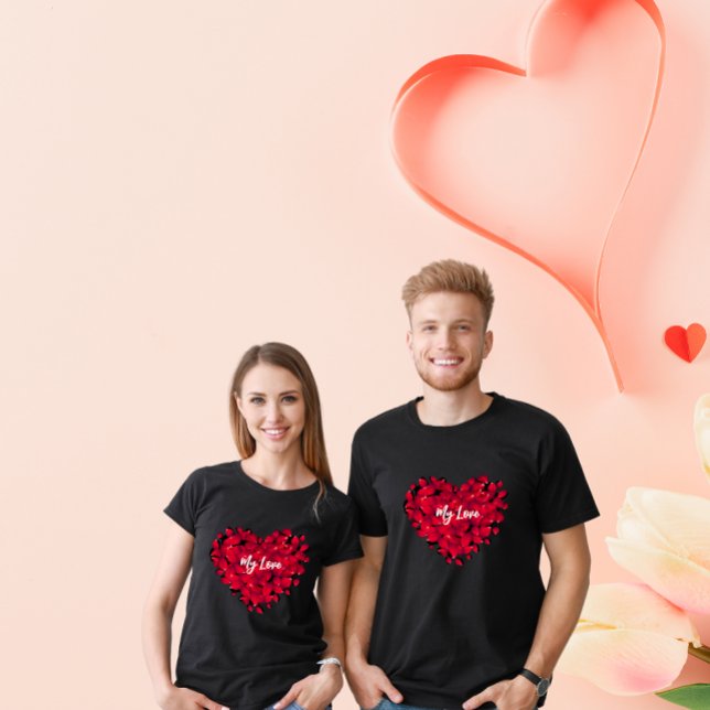 Valentinin's paar herzförmige Rose Petals Black T-Shirt (Von Creator hochgeladen)