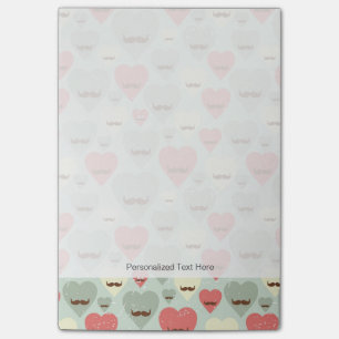 Valentinsgrußmuster mit Herzen und dem Schnurrbar Post-it Klebezettel