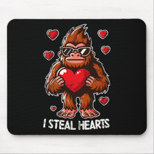 Valentinstag Big Foot Sasquatch Ich stehle Herzen  Mousepad