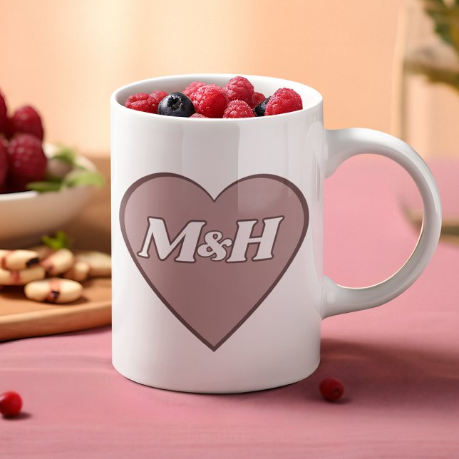 Valentinstag-Doppelinitialen Kaffeetasse (Von Creator hochgeladen)