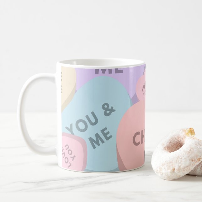 Valentinstag mit niedlichem Candy Hearts Kaffeetasse (Mit Donut)