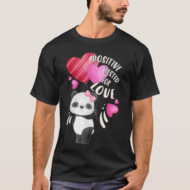 Valentinstag Panda Bär mit Herzen T-Shirt (Vorderseite)