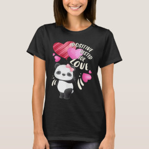 Valentinstag-Panda mit Herzen T-Shirt