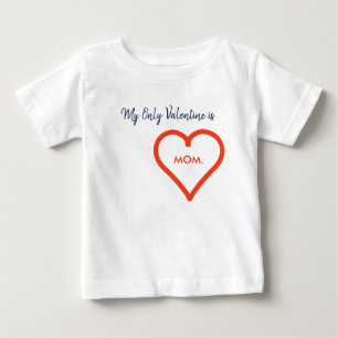 Valentinstag Rotes Herz personalisierter Name Text Baby T-shirt