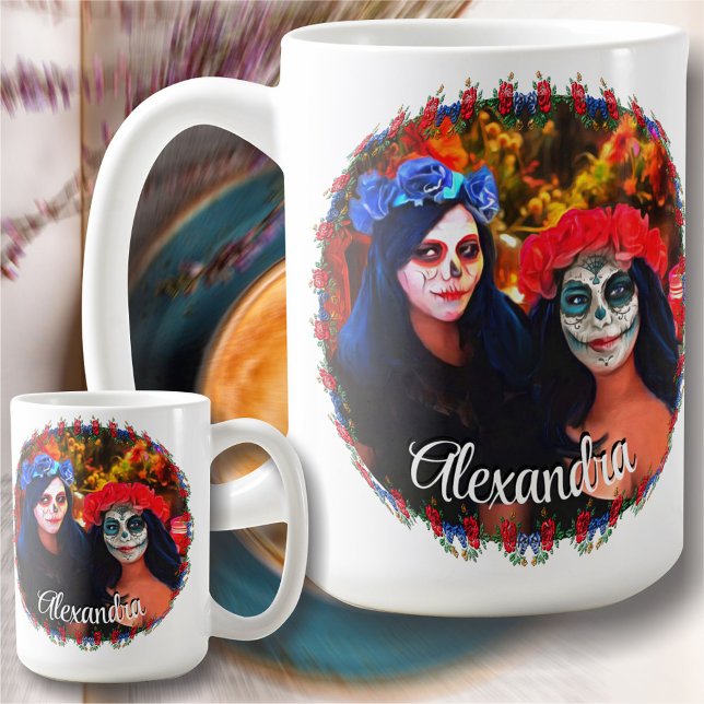Vallarta Catrinas mit Blume & Kerzen 1718 Kaffeetasse (Von Creator hochgeladen)