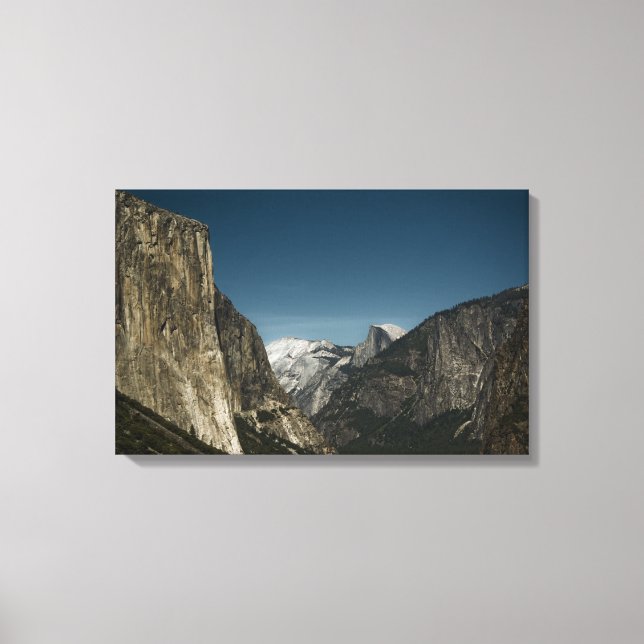 Valley Guardians Wrapped Canvas Leinwanddruck (Vorderseite)