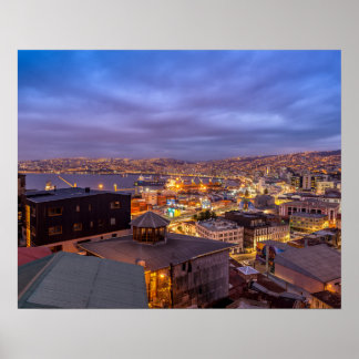 Valparaiso bei Nacht Poster