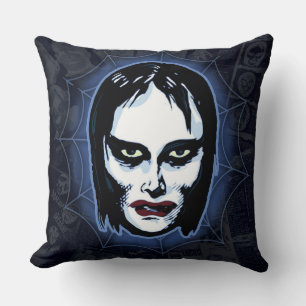 Vampir Mädchen (Horrorgeschichte) Kissen