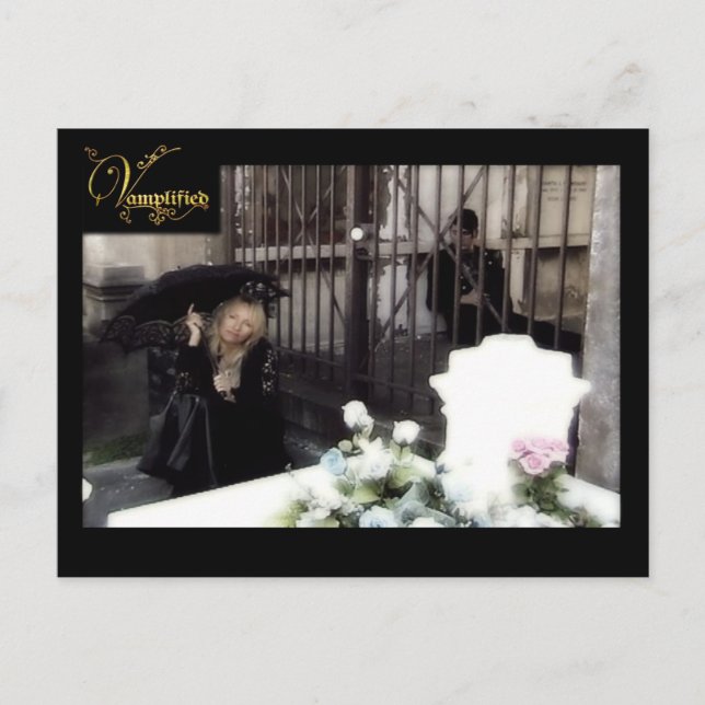 Vamplified® Crucified Postkarte (Vorderseite)