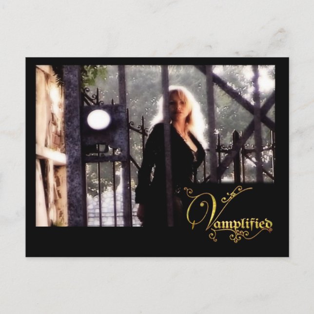 Vamplified® Crucified Postkarte (Vorderseite)