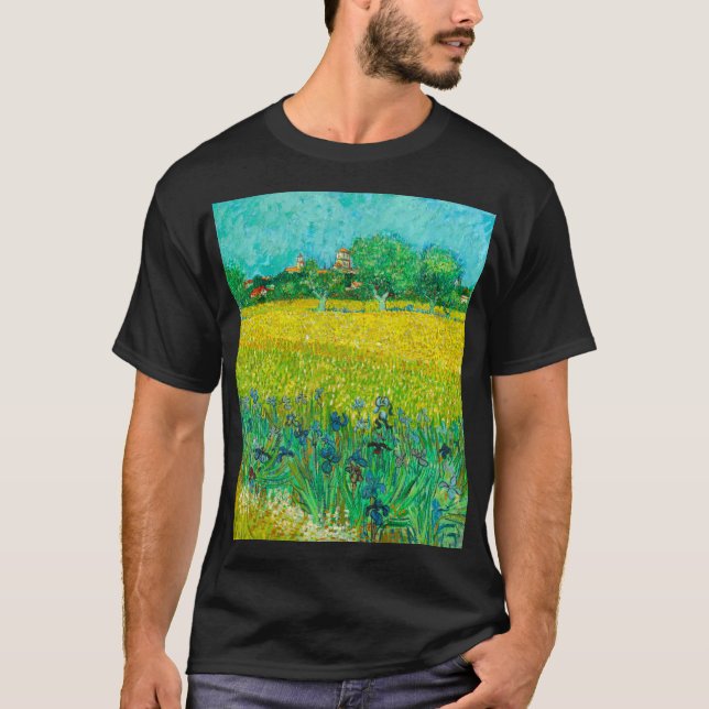Van Gogh Field mit Irische in der Nähe von Arles T-Shirt (Vorderseite)