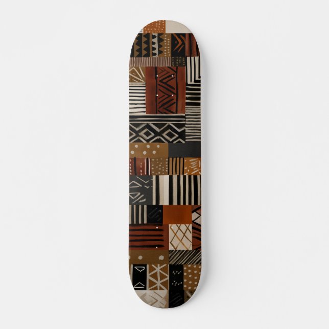 Variations of African motifs in earth tones Skateboard (Vorne)
