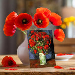 Vase mit roten Poppies | Vincent Van Gogh Postkarte<br><div class="desc">Vase mit Red Poppies vom niederländischen Künstler Vincent Van Gogh. Die originelle Kunstmalerei ist ein Öl auf der Leinwand,  das ein Stillleben hellroter Blume darstellt. Verwenden Sie die Entwurfstools,  um einen benutzerdefinierten Text hinzuzufügen oder das Bild zu personalisieren.</div>