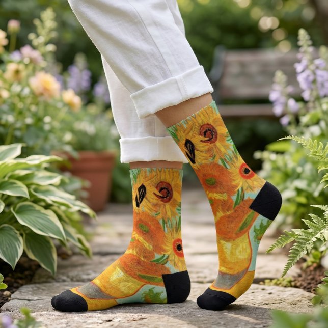Vase mit zwölf Sonnenblumen von Vincent van Gogh Socken (Still Life: Vase with Twelve Sunflowers by Vincent van Gogh. Vintage fine art post impressionism.)