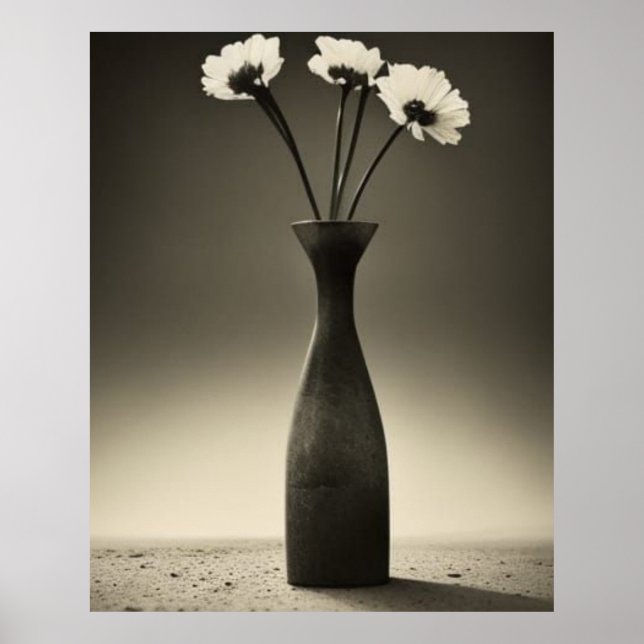 Vase und Blume in Schwarzweiß Poster (Vorne)