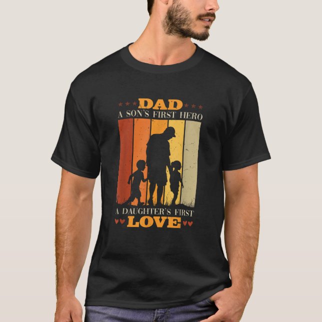 Vater A Sons erster Held A Daughters Erste Liebe V T-Shirt (Vorderseite)