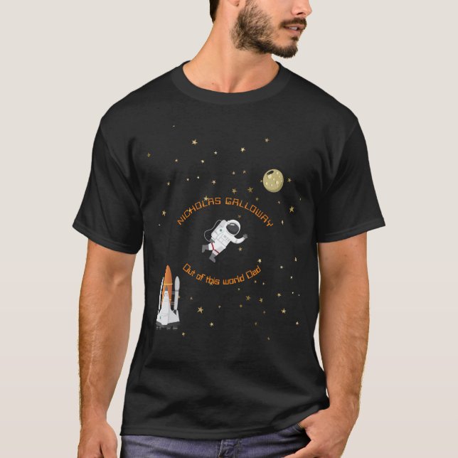 Vater Astronaut Moon Rocket Monogram Solar System T-Shirt (Vorderseite)