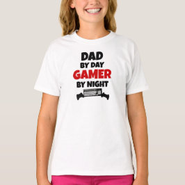 Vater by Day Gamer by Night T-Shirt