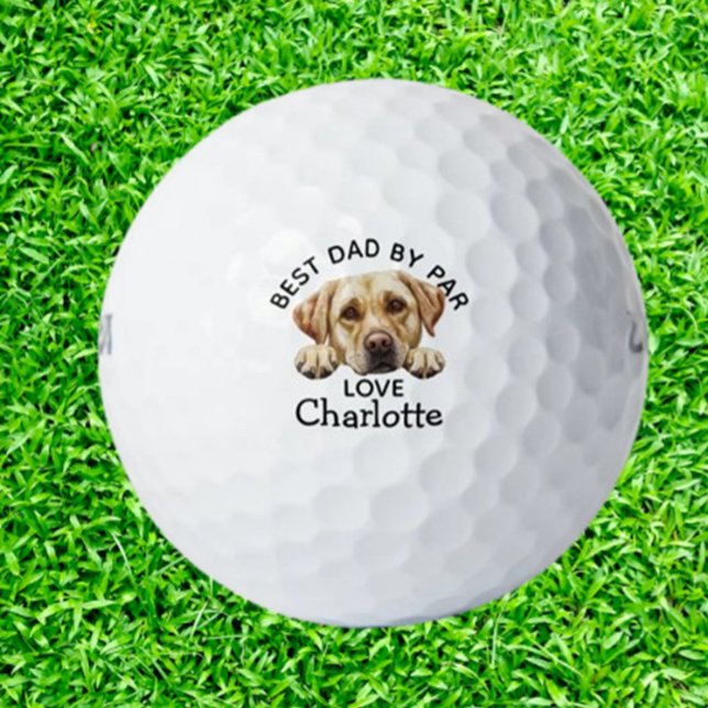 Väter Day Golden Labrador Puppy Golfball (Celebrate Father's Day with unique golf balls featuring a charming Golden Labrador puppy design)
