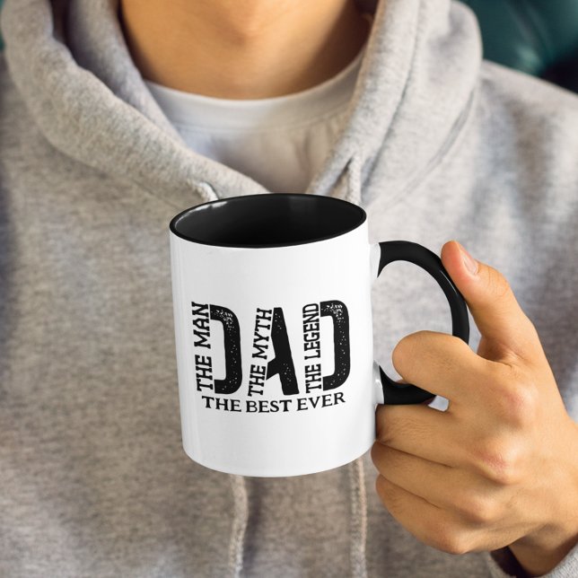 Vater des Mannes, des Mythos, des benutzerdefinier Tasse (Click "Personalize this Template" to easily customize or remove the text below 'DAD', )