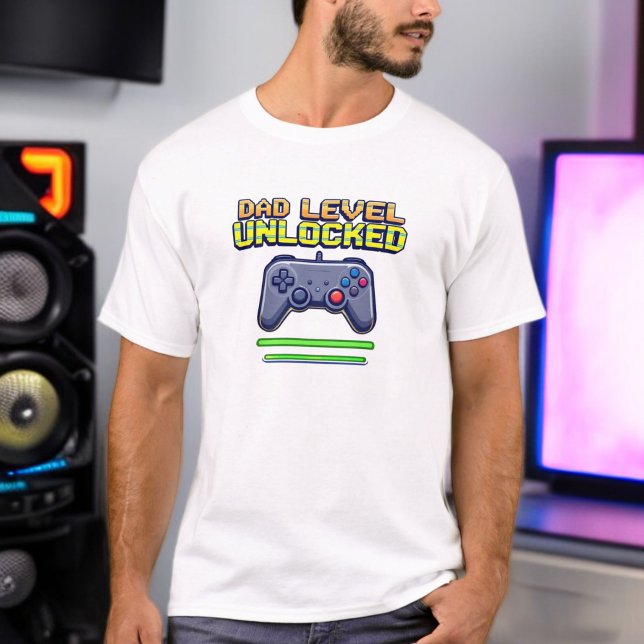 Vater-Ebene entriegelt | Gamer Vater Erster Vatert T-Shirt (Von Creator hochgeladen)