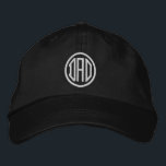 Vater Einfache moderne Typografie Bestickte Baseballkappe<br><div class="desc">Vater Simple Modern Typografy Custom Sticked Baseball Cap bietet die einfache moderne bestickte Text "Vater". Perfekt als Geschenk für Vater's Day,  Weihnachten,  Geburtstag und mehr. Erstellt von Evco Studio www.zazzle.com/store/evcostudio</div>