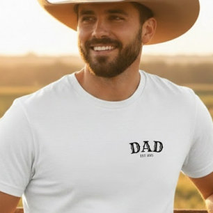 Vater Fettgedruckter Text Est 2025  T-Shirt