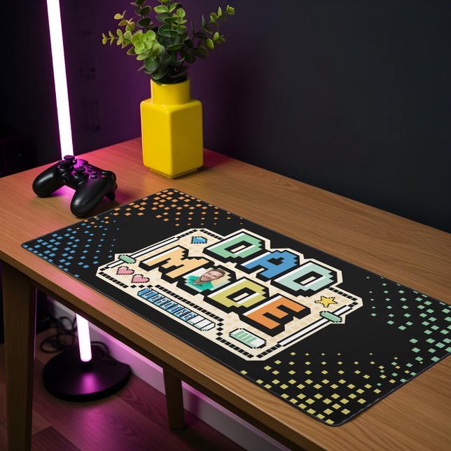 Vater-Gamer-Player für die Pixelstufe nach oben Schreibtischunterlage (Fun Retro Pixel Level Up Dad Gamer Player Desk Mat)