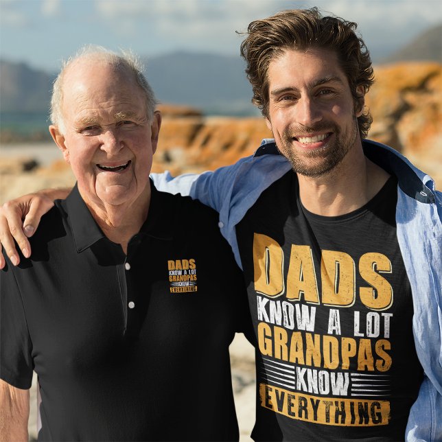 Vater kennen eine Menge Grandpas wissen alles T-Shirt (Von Creator hochgeladen)