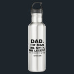 Vater Man Myth Legend Funny Zitat Personalisiert Edelstahlflasche<br><div class="desc">Fügen Sie etwas Spaß zu Ihrem Papa's Tag und helfen behalt ihm Hydrid mit diesem Vater Man Myth Legend Funny Zitat Personalisierte Edelstahl-Wasserflasche. Es ist mit der Phrase "Papa den Mann der Mythos der Legende", gefolgt von "und manchmal mürrisch" in fett schwarzen Typografie. Der Name des Vaters liegt unter dem...</div>