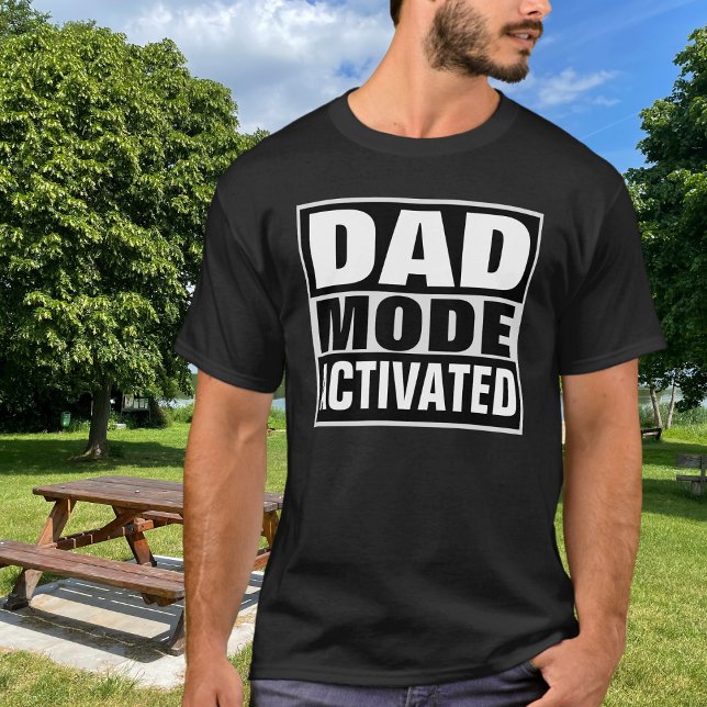 Vater-Modus aktiviert Spaß Neuer Vater T-Shirt (Von Creator hochgeladen)
