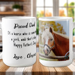 Vater Pferd - Funny Reittier Custom Foto Kaffeetasse<br><div class="desc">Überraschung Vater diesen Vatertag mit dieser super niedlichen Pferd Papa Tasse . Stolzer Vater ... Von einem Pferd, das manchmal ein Scherz ist, und das ist okay. Personalisieren Sie sich mit dem Lieblings-Pferd-Foto des Vaters und dem Namen . COPYRIGHT © 2020 Judy Burrows, Black Dog Art - Alle Rechte vorbehalten...</div>