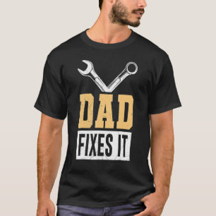 Vater repariert den Schraubendreher Hobbyist Papa  T-Shirt