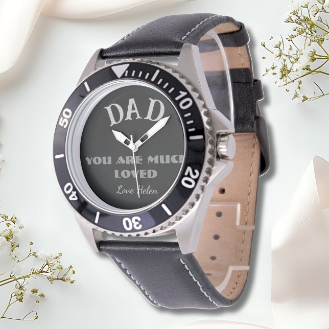 Vater Sie sind sehr liebt Geschenkskriptname Class Armbanduhr (Dad You Are Much Loved -Script Name Classic Watch Gift.)