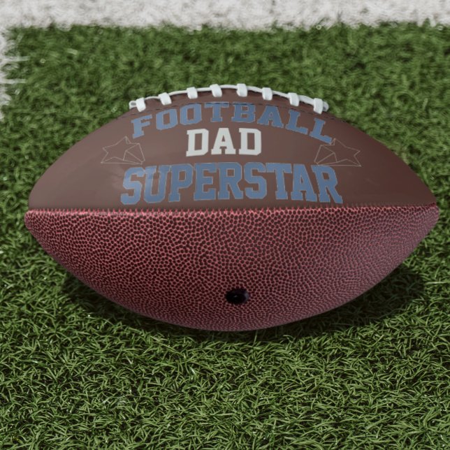 Vater Superstar Individuelle Name Mini Football (A mini football with Dad's name on it - a perfect Father's Day gift for the football fan.)