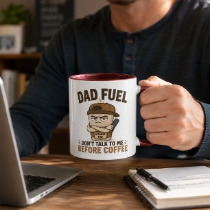 Vater-Treibstoff Nicht reden vor Kaffee Burgunder- Tasse