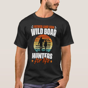 Vater und Sohn jagen Wildschwein Jagd auf ein Wild T-Shirt