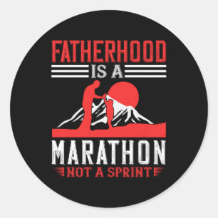 Vater - Vaterschaft ist ein Marathon Runder Aufkleber