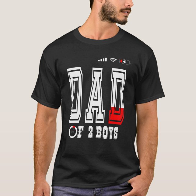 Vater von 2 Jungen Vater oder Großvater von 2 Kind T-Shirt (Vorderseite)