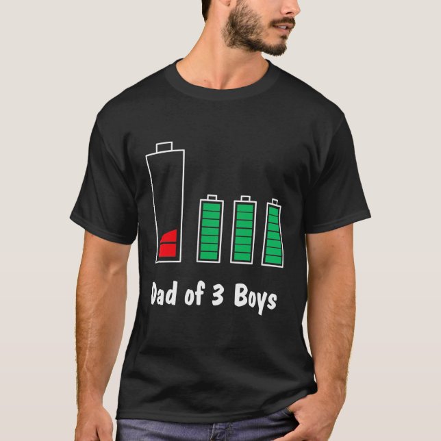 Vater von 3 Jungen Vater von drei Söhnen mit niedr T-Shirt (Vorderseite)