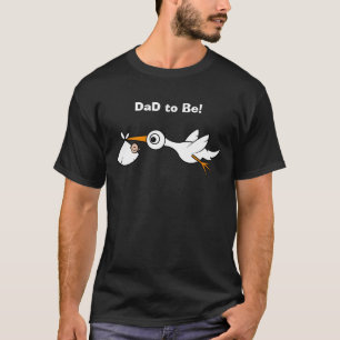 Vater zu sein, Storch mit Baby-Cartoon. T-Shirt